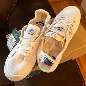 Roxy white sneakers